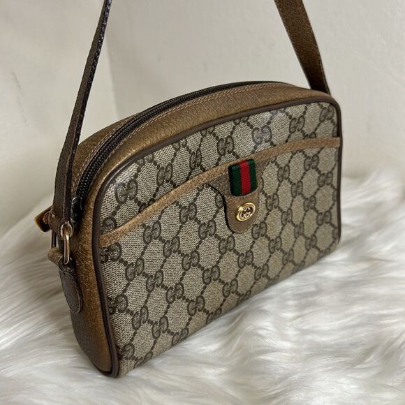 💯Authentic Preloved Gucci crossbody bag w/ Cherryline🍀 - Picture 14 of 14